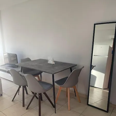Alex 34 Appartement Larnaca